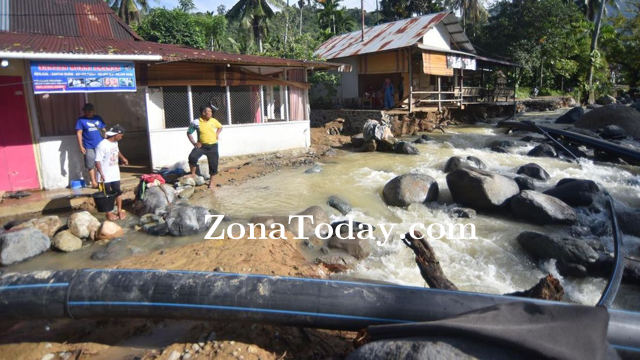 zona-today-pasca-banjir-bandang-di-padang-rumah-rusak-hingga-akses-jalan_Medium.png